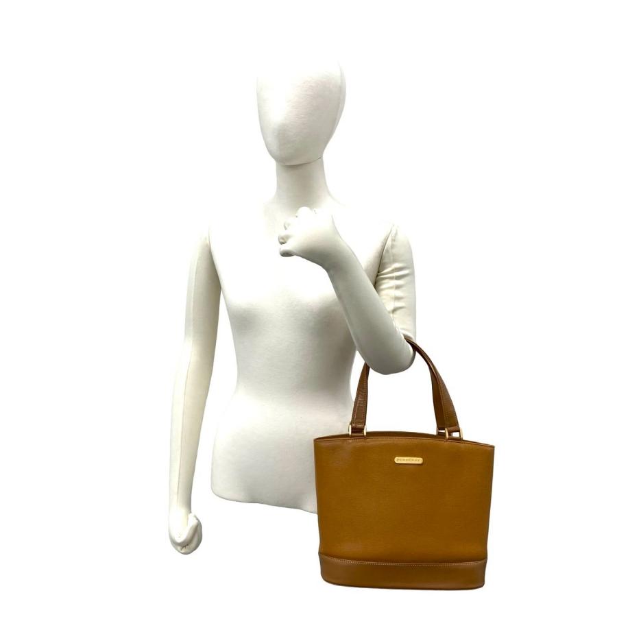BURBERRY（バーバリー） 極 美品 ノバチェック 柄 ロゴ プレート 金具