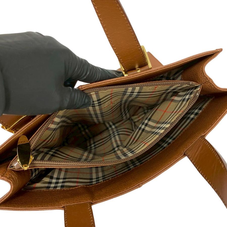 バーバリー　ノバチェック　ロゴ型押しバッグ　極美品 BURBERRY（バーバリー） 極 美品 希少品 ロゴ 金具 ノバチェック 柄