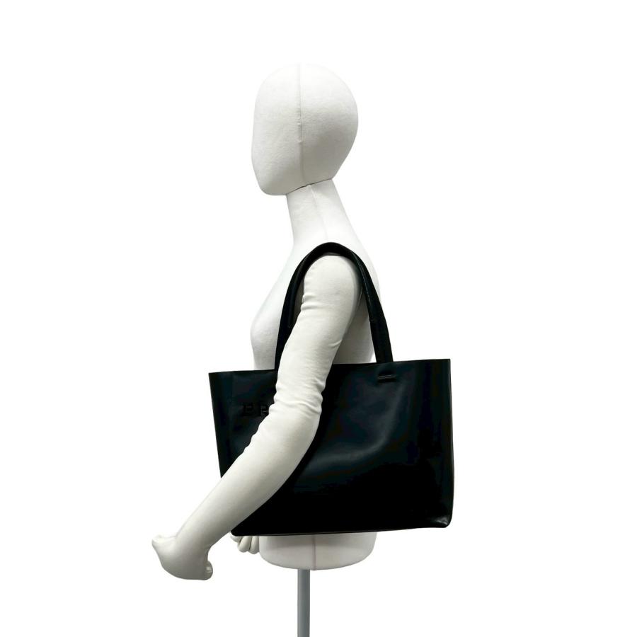 PRADA（プラダ） 極 美品 パンチング ロゴ 型抜き レザー 本革 トート