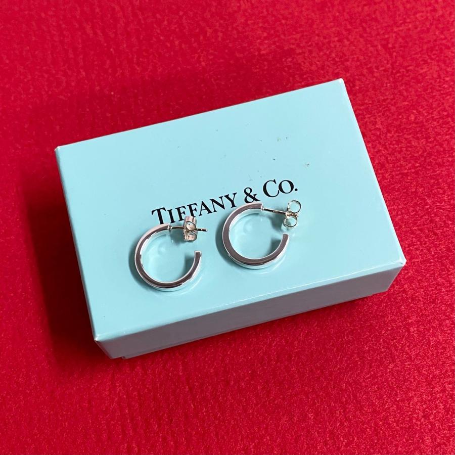 ！極美品！　ティファニー　ピアス　シルバー925 TIFFANY&Co.（ティファニー） 極 美品 希少品 箱 袋付き ナロー ピアス