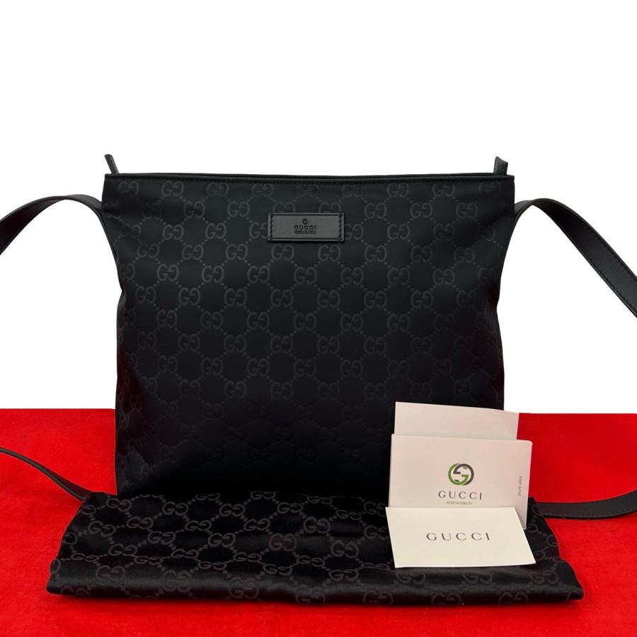 GUCCI（グッチ） ほぼ未使用 袋付 GGナイロン ロゴ レザー 本革