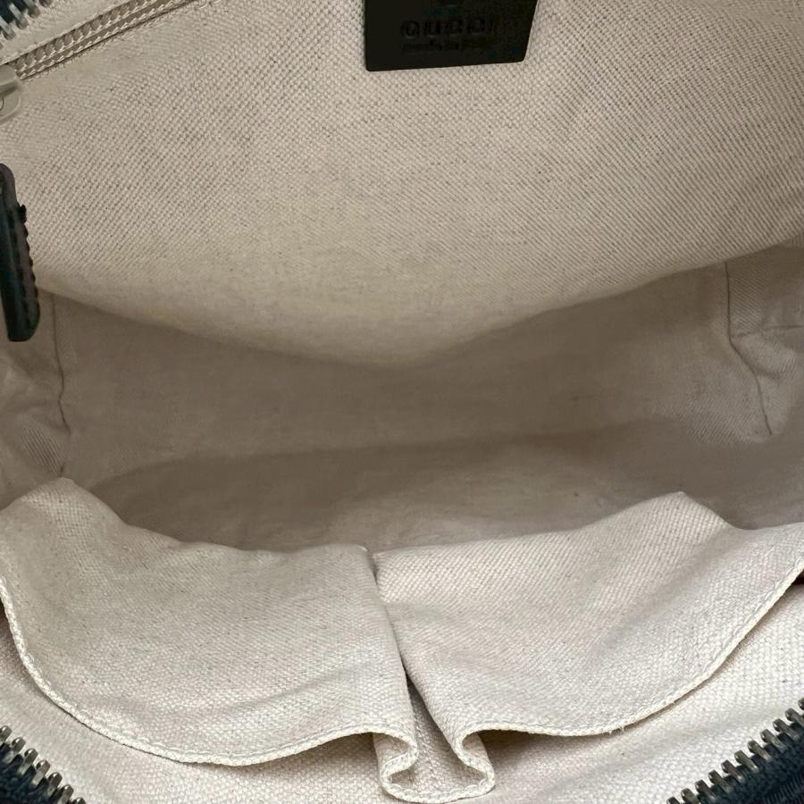 GUCCI（グッチ） ほぼ未使用 袋付 GGナイロン ロゴ レザー 本革