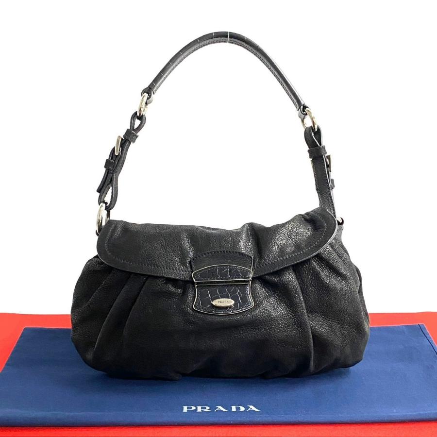 PRADA 極 美品 カード有り 希少品 プラダ ロゴ金具 レザー 本革 ワン  
