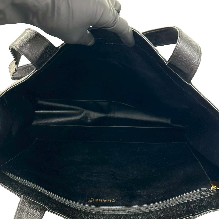 CHANEL（シャネル） 極 美品 カード シール有 4番台 デカココ キャビア