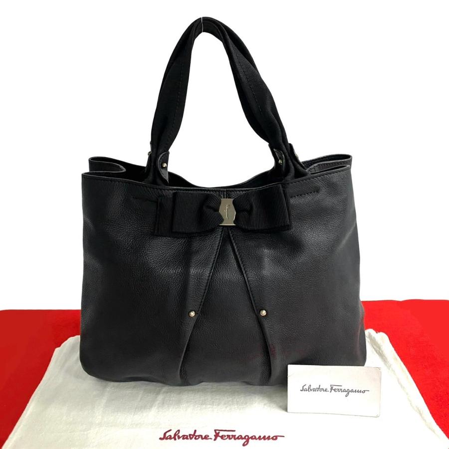 極 美品 Salvatore Ferragamo サルヴァトーレフェラガモ ヴァラリボン 