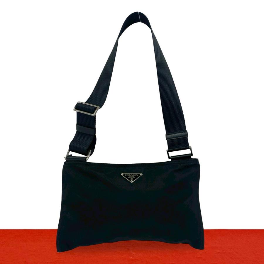 【人気】PRADA トートバッグ 三角プレート　ワンショルダー　ナイロン　黒 PRADA（プラダ） 極 美品 三角ロゴ トライアングル 金具 テスート