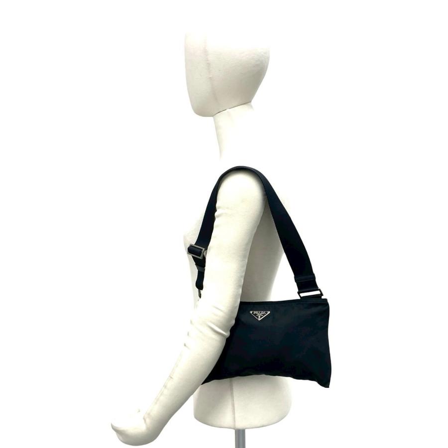 PRADA（プラダ） 極 美品 三角ロゴ トライアングル 金具 テスート
