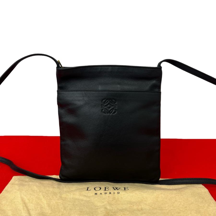 LOEWE（ロエベ） 極 美品 保存袋付き アナグラム 型押し レザー 本革 