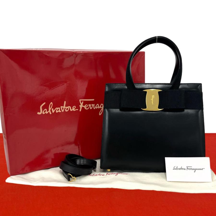 【美品】 Ferragamo ヴァラリボン ハンドバッグ 2way 箱付 極 美品 箱 袋付 Salvatore Ferragamo サルヴァトーレフェラガモ