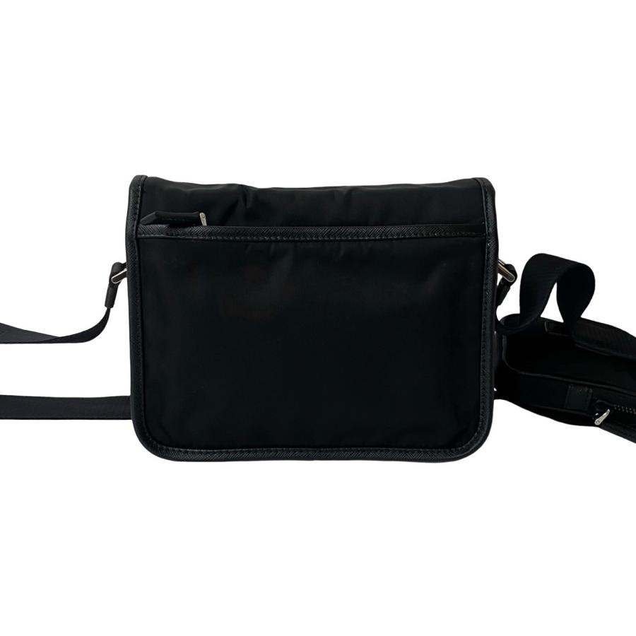 PRADA ほぼ未使用 プラダ 三角ロゴ 金具 ナイロン サフィアーノ