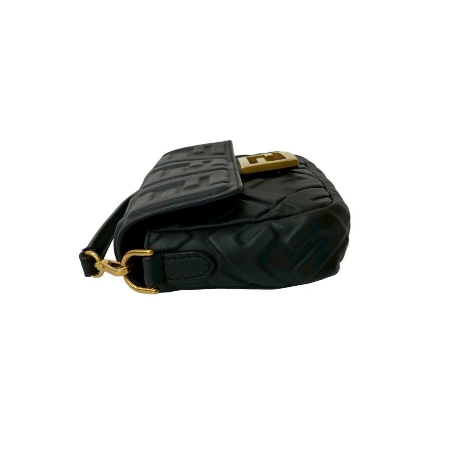 FENDI（フェンディ） ほぼ未使用 マンマバケット FF ロゴ 金具 レザー