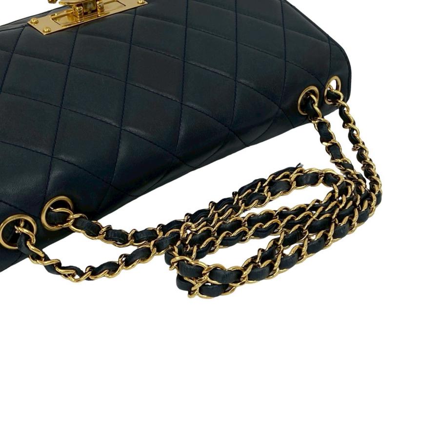 CHANEL（シャネル） 極 美品 袋付き カード シール有 19番台