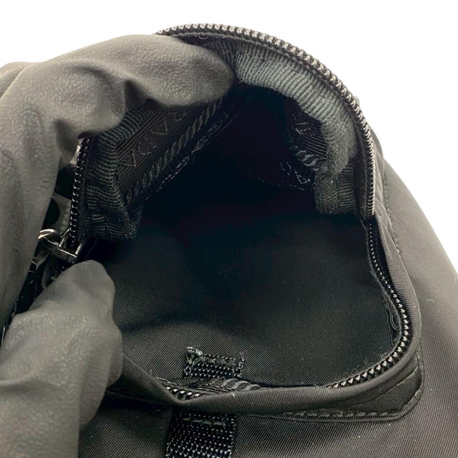 PRADA 極 美品 プラダ 三角ロゴ プレート 金具 ナイロン レザー