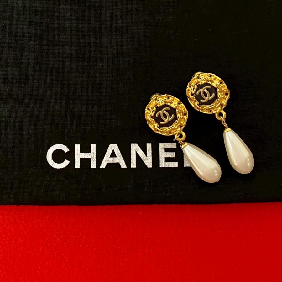 訳あり！シャネル　パールピアス！でも美品！ CHANEL Pearl Drop Pierced earrings/シャネル CC チェーン