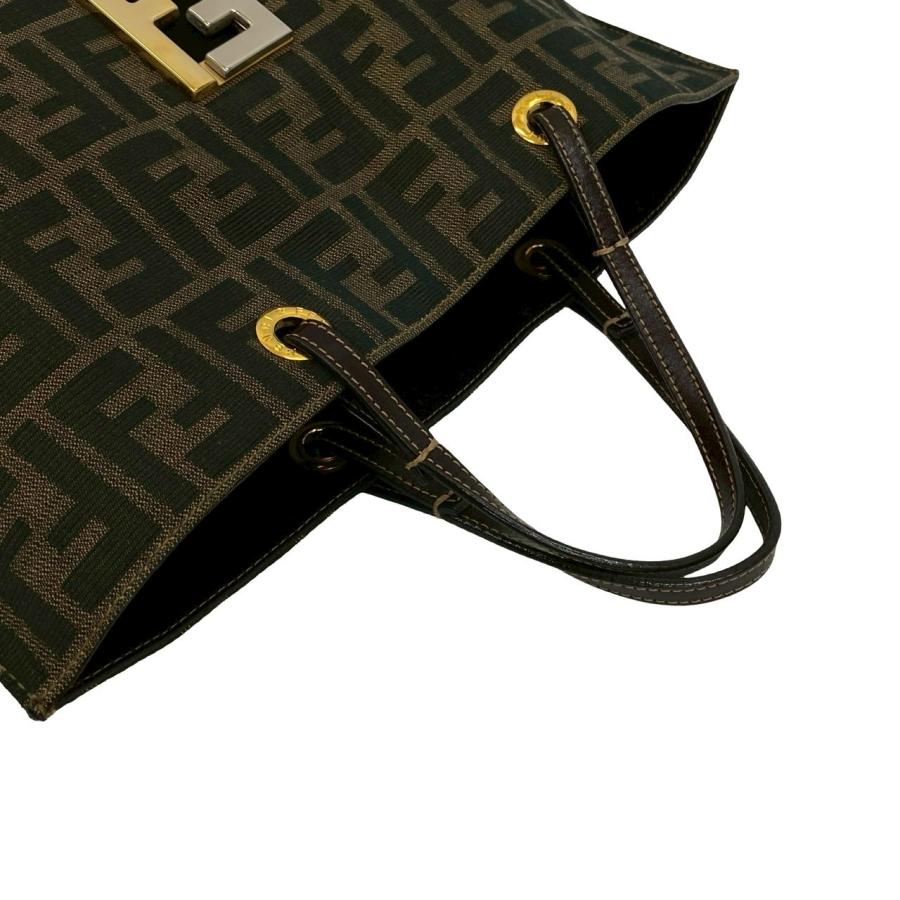 FENDI（フェンディ） 極 美品 ズッカ FF 総柄 ロゴ 金具 キャンバス