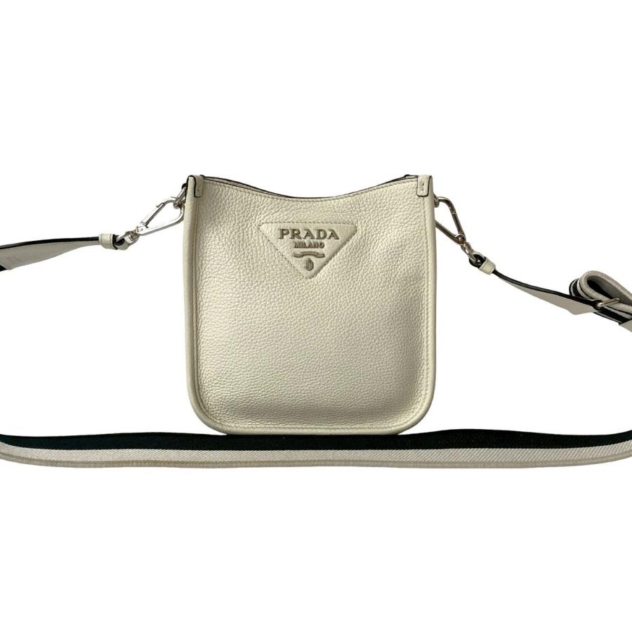 【極美品】PRADA メッセンジャーバッグ　ラムレザー　三角ロゴ　希少アイテム PRADA 極 美品 プラダ 三角ロゴ 金具 ヴィッテロダイノ ソフト