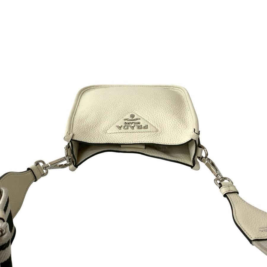 PRADA 極 美品 プラダ 三角ロゴ 金具 ヴィッテロダイノ ソフト