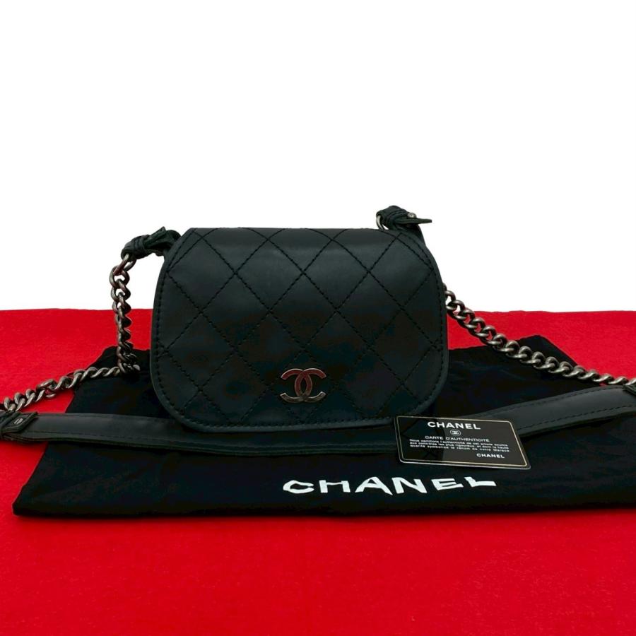 CHANEL（シャネル） 極 美品 袋付 カード シール有 18番台 ココマーク