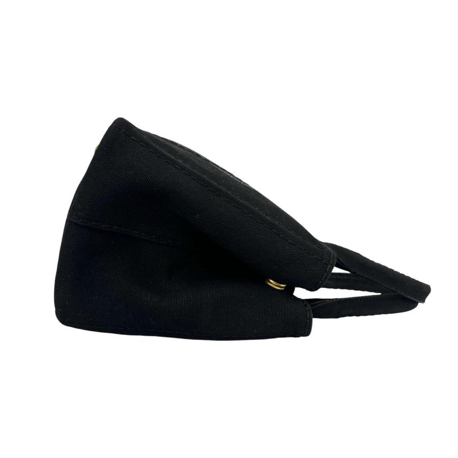 PRADA（プラダ） 極 美品 袋付き カナパ 三角ロゴ 金具 キャンバス