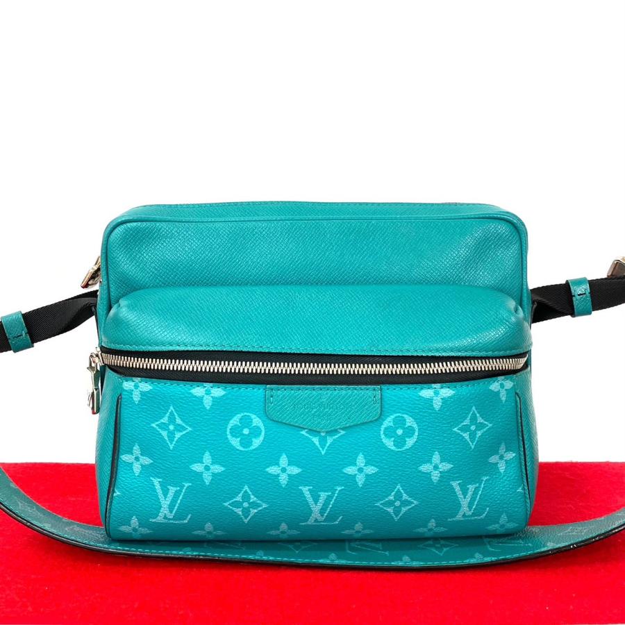 LOUIS VUITTON（ルイ・ヴィトン） 極 美品 アウトドア メッセンジャー