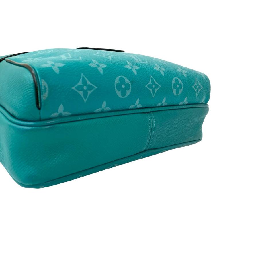 LOUIS VUITTON（ルイ・ヴィトン） 極 美品 アウトドア メッセンジャー