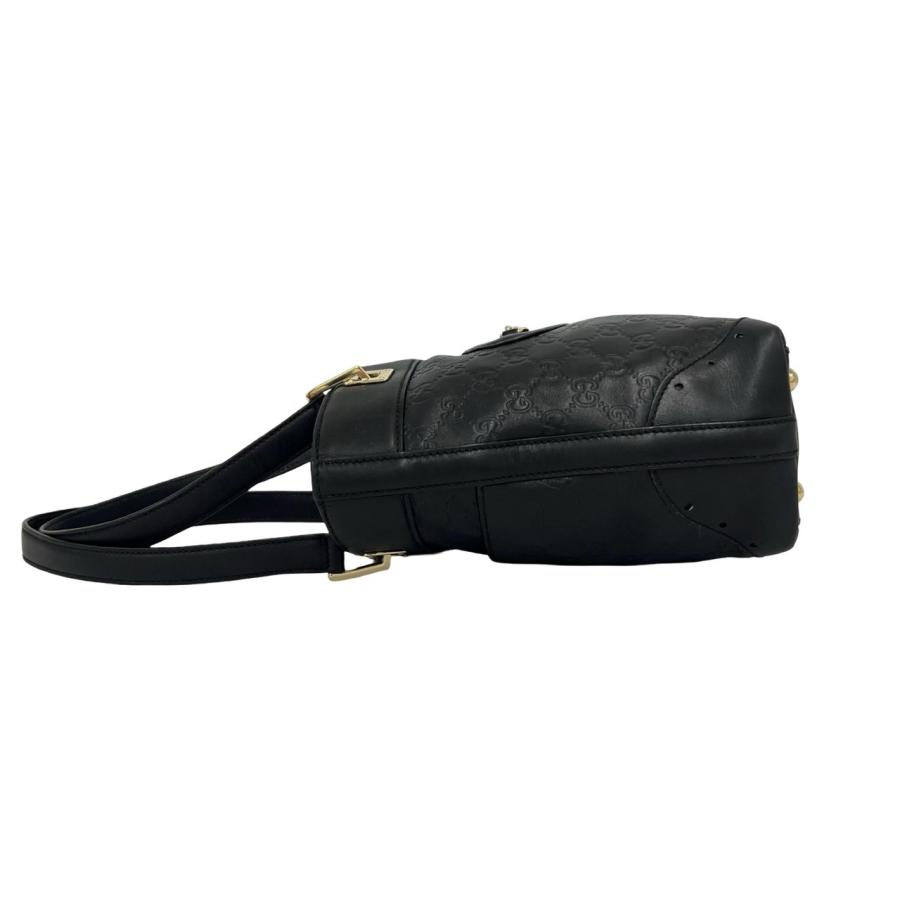 GUCCI（グッチ） 極 美品 希少品 グッチシマ ロゴ 金具 レザー 本革