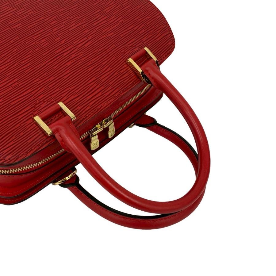 LOUIS VUITTON（ルイ・ヴィトン） ほぼ未使用 ポンヌフ エピ レザー 本