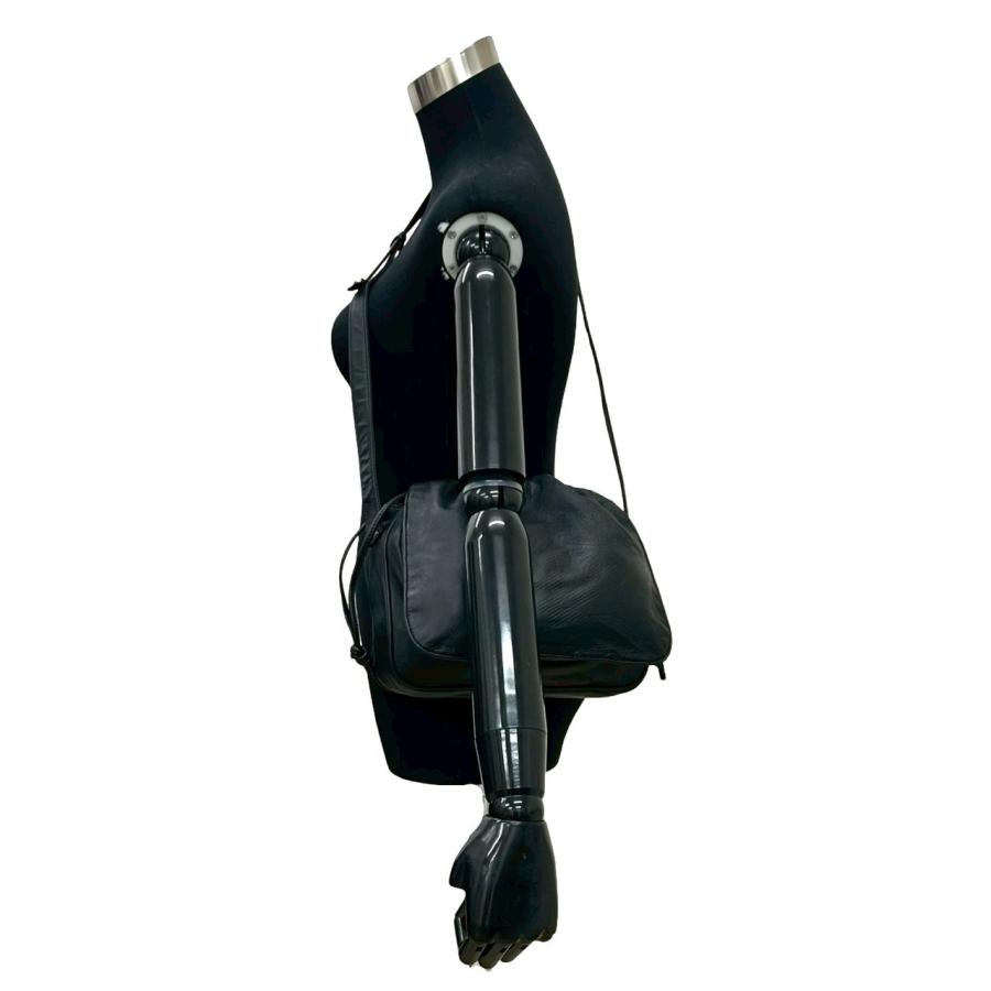 【美品】ロエベ ショルダーバッグ アナグラム 巾着 ナッパレザー ブラウン ロゴ LOEWE（ロエベ） 極 美品 希少品 保存袋付 アナグラム ロゴ ナッパ