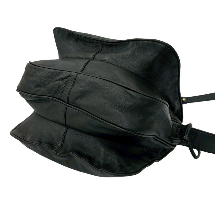 LOEWE（ロエベ） 極 美品 希少品 保存袋付 アナグラム ロゴ ナッパ