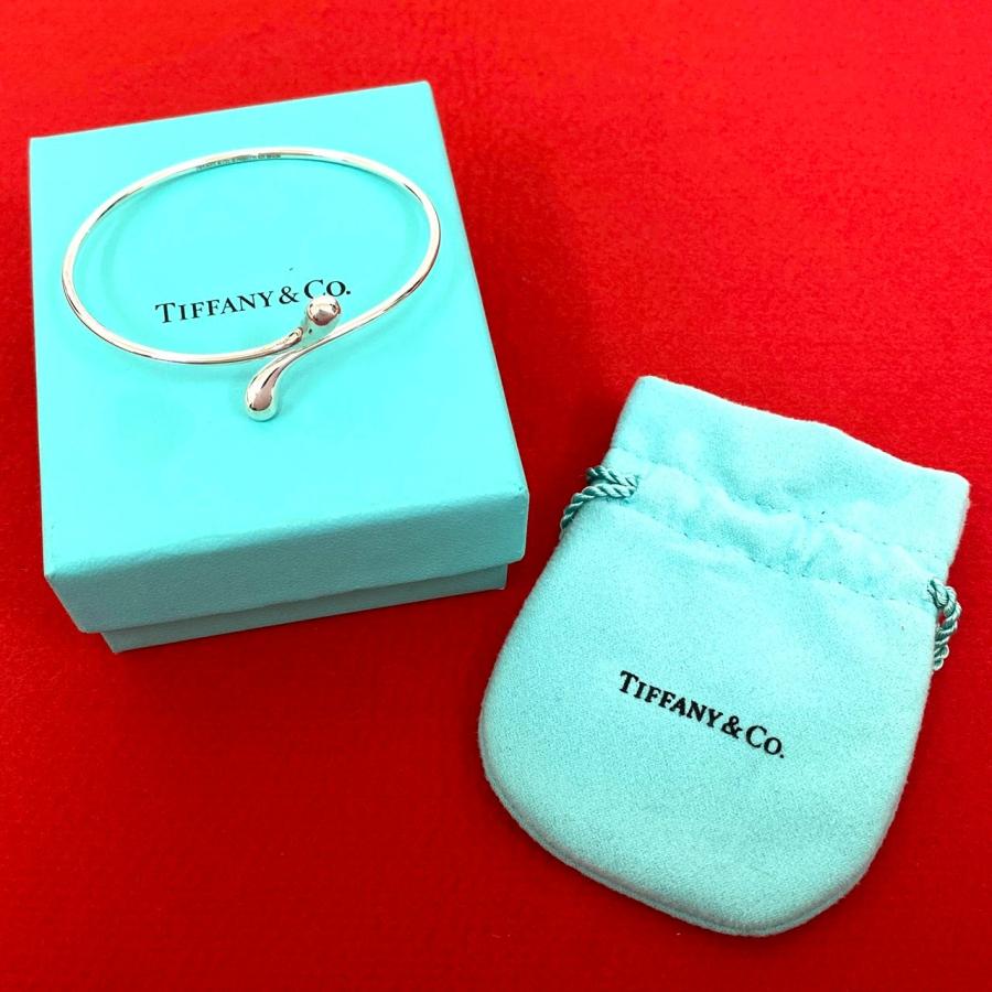 【美品・箱付き】TIFFANY & Co. (ティファニー) シルバー925 TIFFANY&Co.（ティファニー） 極 美品 箱 袋付き ティアドロップ