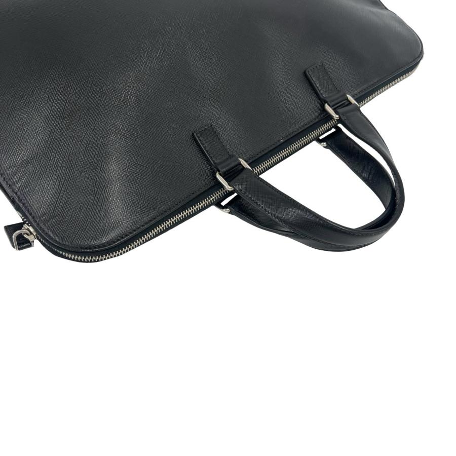 PRADA（プラダ） 極 美品 袋付き 三角ロゴ 金具 サフィアーノ レザー