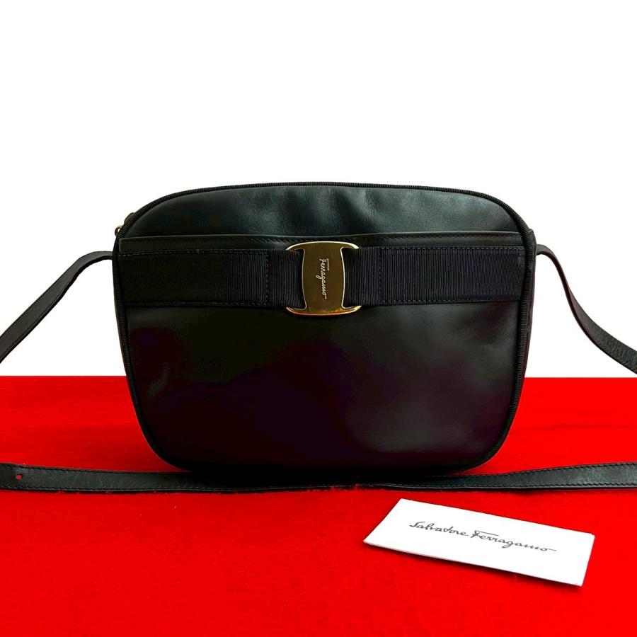 極美品☆フェラガモバッグ 極 美品 Salvatore Ferragamo サルヴァトーレフェラガモ ヴァラリボン