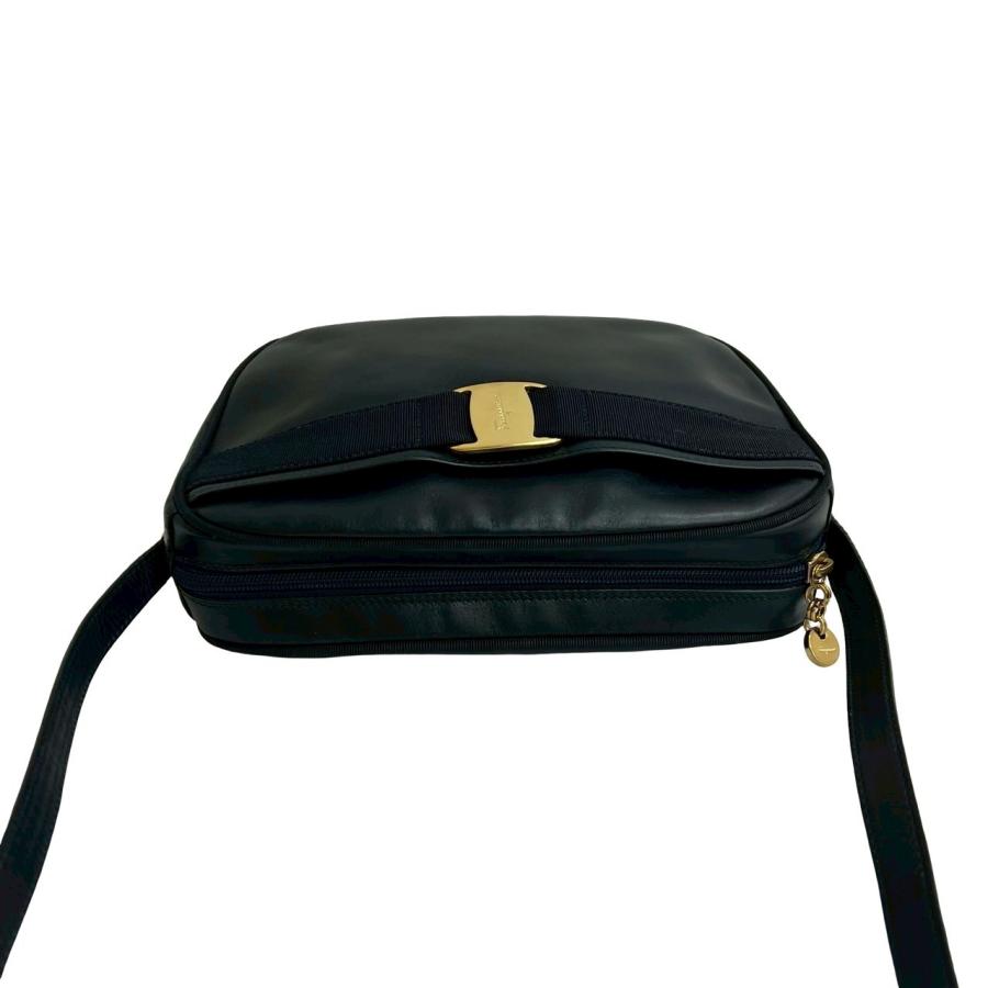 極 美品 Salvatore Ferragamo サルヴァトーレフェラガモ ヴァラリボン