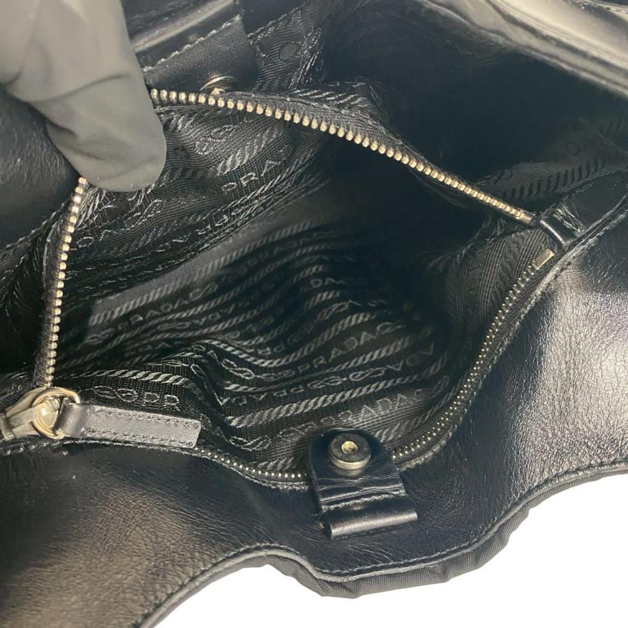 PRADA（プラダ） 極 美品 保存袋付き 三角ロゴ 金具 プレート ナイロン
