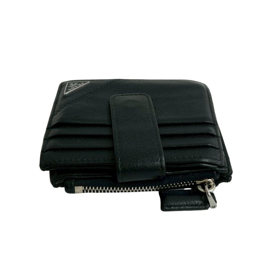 PRADA（プラダ） 極 美品 三角ロゴ 金具 レザー 本革 二つ折り 財布