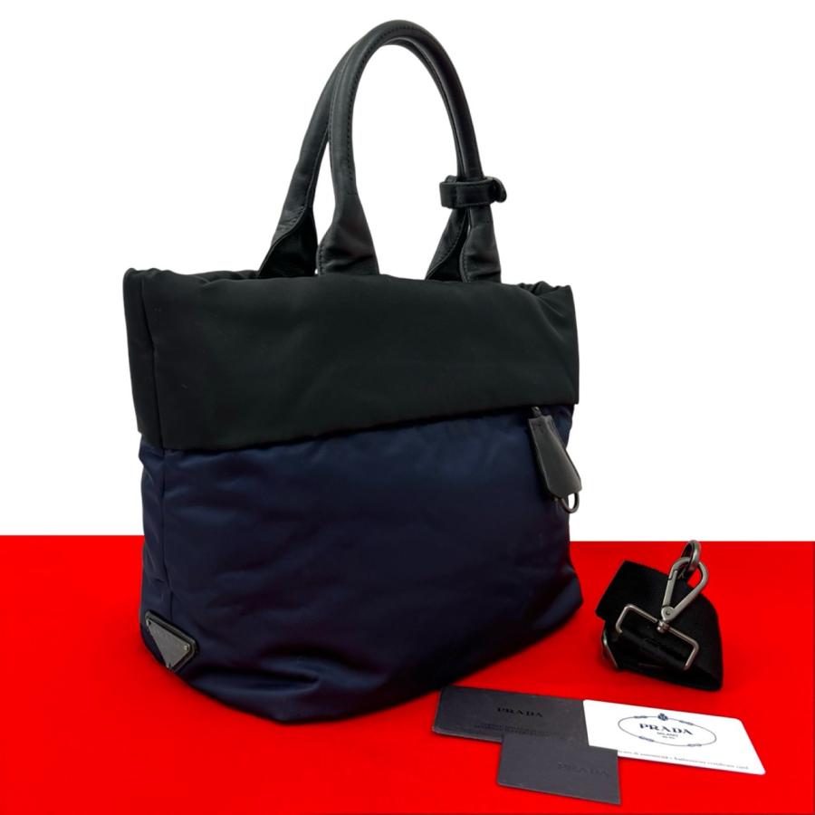 PRADA（プラダ） 極 美品 希少品 三角ロゴ 金具 テスート