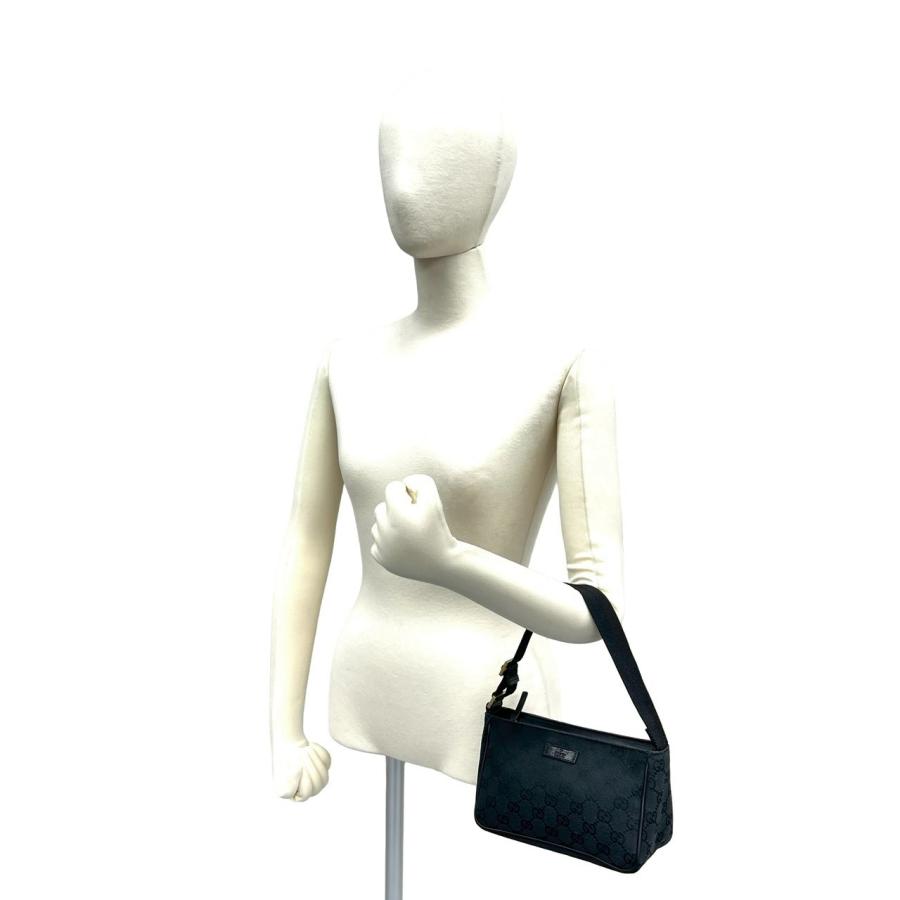 【美品】GUCCI ミニハンドバッグ　アクセサリーポーチ　GG柄　レザー GUCCI（グッチ） 極 美品 GGキャンバス レザー 本革 ミニ ハンドバッグ