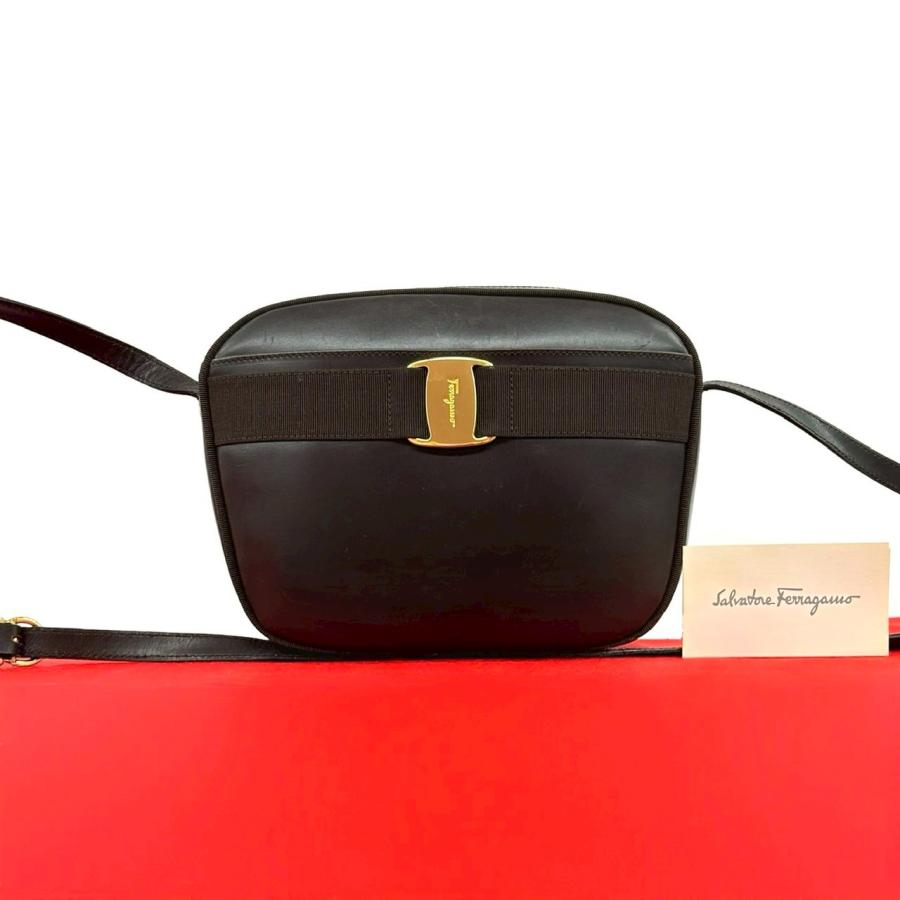 極 美品 Salvatore Ferragamo サルヴァトーレフェラガモ ヴィンテージ ヴァラ 金具 カーフ レザー 本革 ショルダーバッグ ブラウン 29141 極 美品 Salvatore Ferragamo サルヴァトーレフェラガモ ヴィンテージ