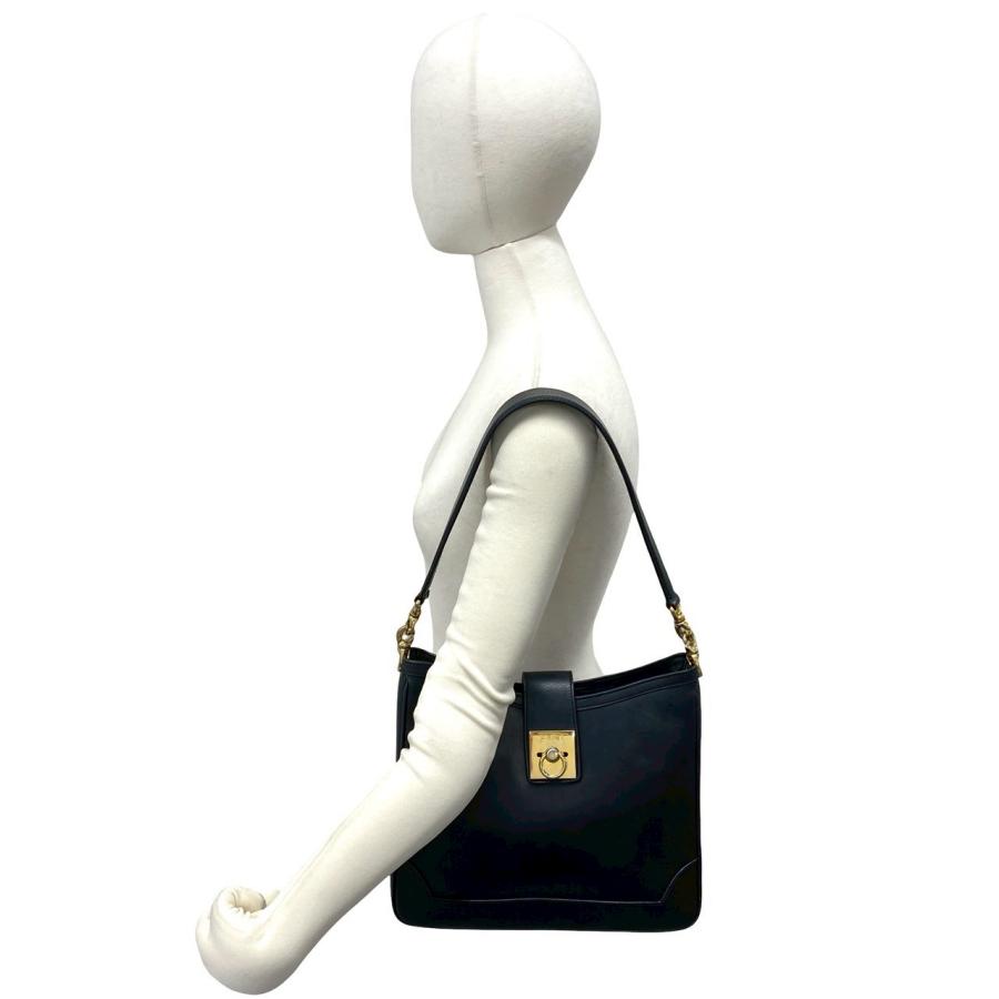 セリーヌ リングバッグ ブラック トートバッグ ハンドバッグ 本革 CELINE（セリーヌ） 極 美品 ヴィンテージ リング 金具 ロゴ カーフ