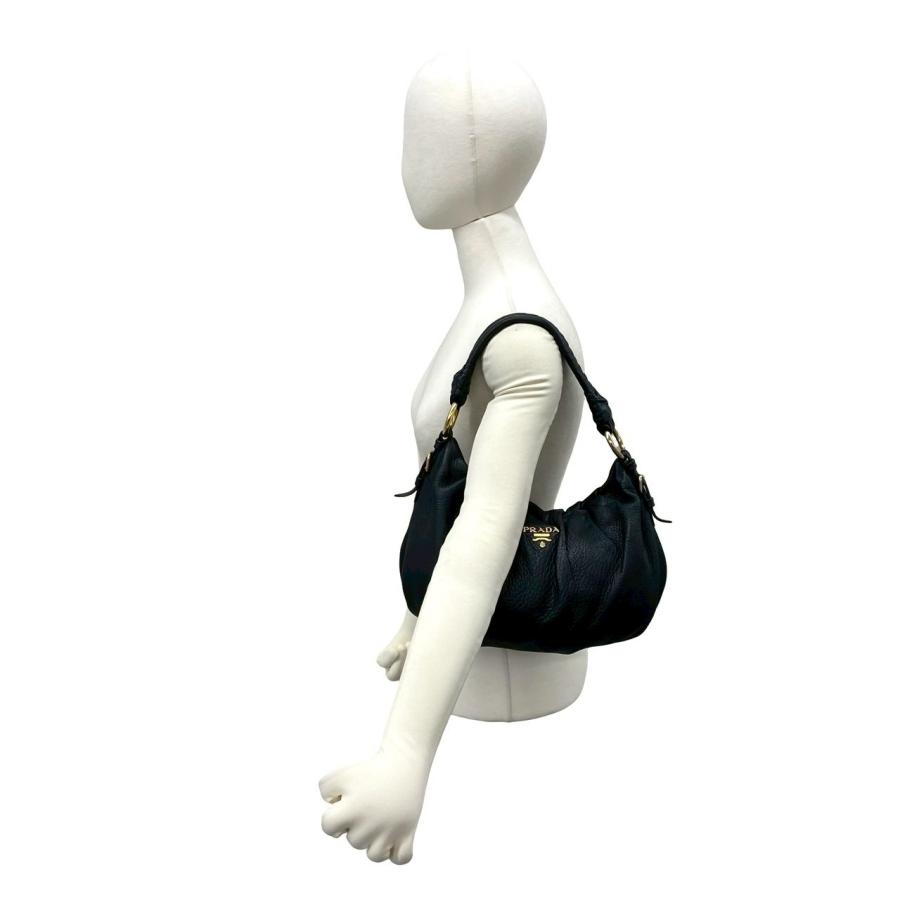 PRADA（プラダ） 極 美品 ロゴ ゴールド 金具 レザー 本革 セミ ワン
