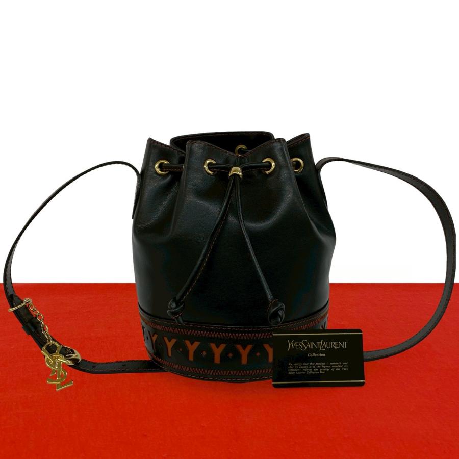 Saint Laurentショルダーバッグ　超美品　高級感　ハンドバッグ　女性 Yves Saint Laurent（イヴ・サンローラン） 極 美品 YSL ロゴ 金具