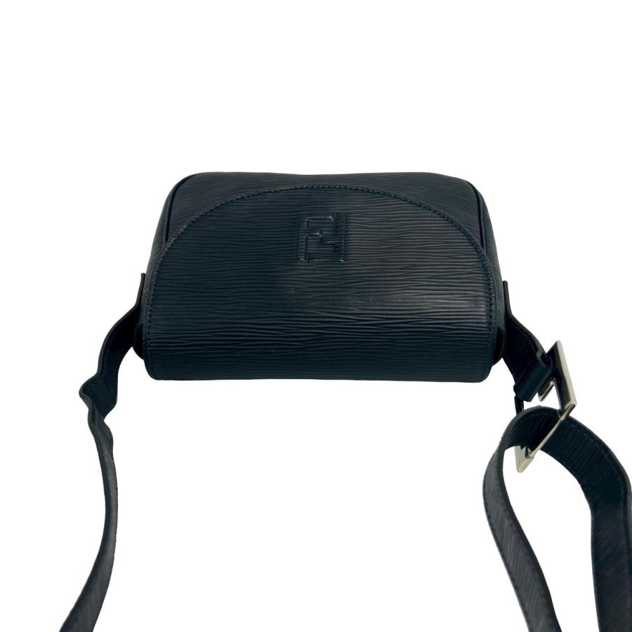 FENDI（フェンディ） 極 美品 ヴィンテージ FF ロゴ エピ レザー 本革 