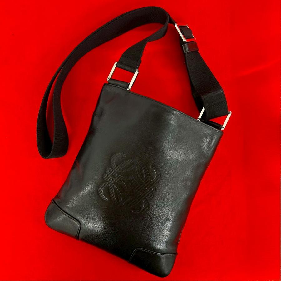 LOEWE（ロエベ） 極 美品 希少品 アナグラム ロゴ レザー 本革