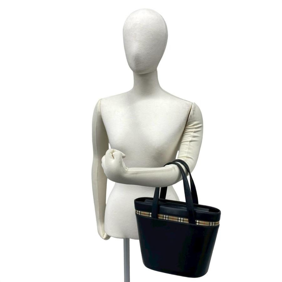 BURBERRY（バーバリー） 極 美品 ノバチェック 柄 ロゴ 刻印 カーフ