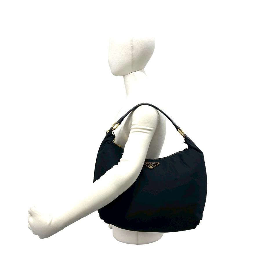 PRADA（プラダ） 極 美品 三角ロゴ 金具 ナイロン レザー 本革 ワン