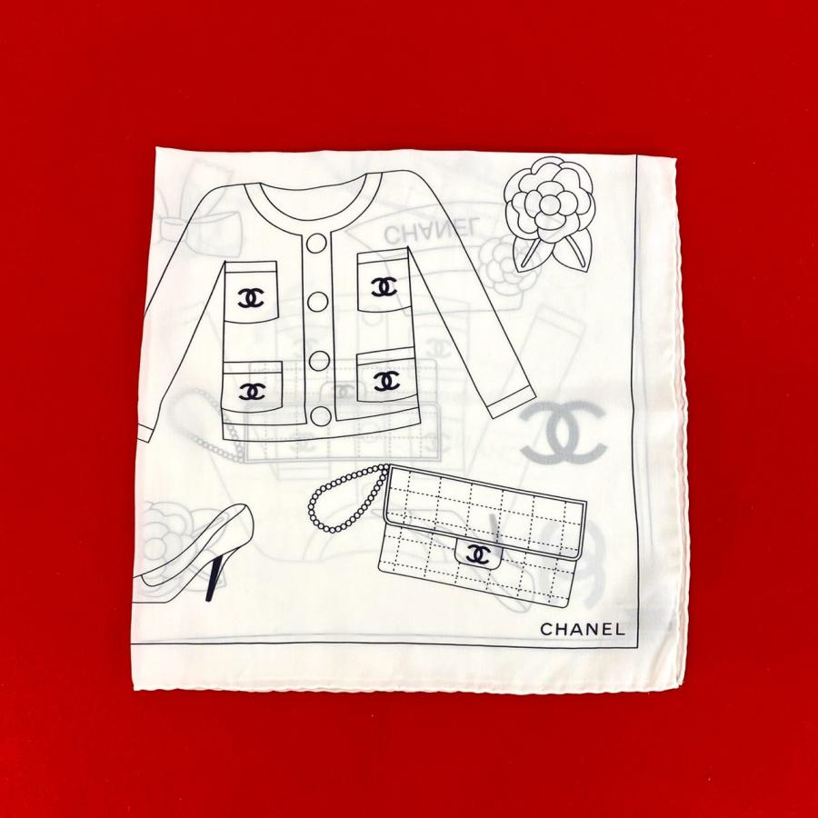 CHANEL（シャネル） 極 美品 箱付き ロゴ シルク スカーフ アイコン
