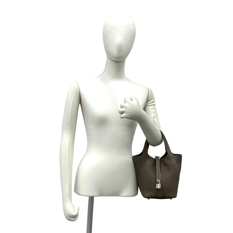 HERMES（エルメス） 極 美品 箱 袋付き A 刻印 ピコタンロック PM