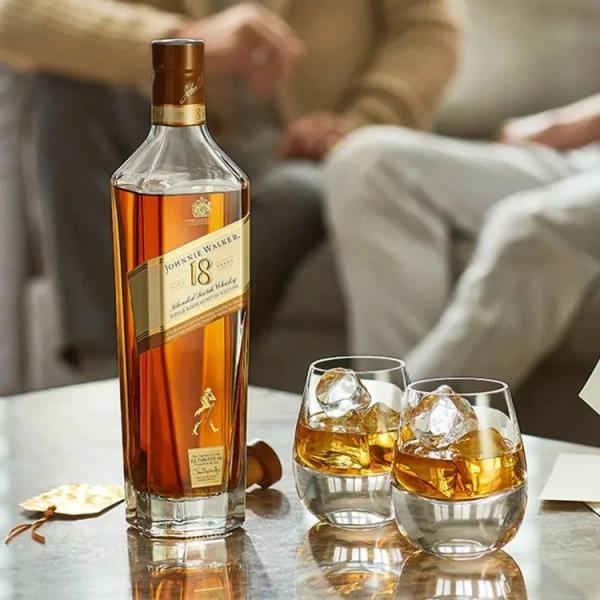スコッチウイスキー ジョニーウォーカー 18年 700ml 1本 : リカーBOSS