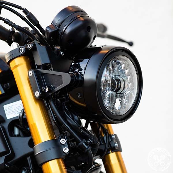 XSR900&XSR700 アップグレード ADAPTIVE(照射範囲可変)ヘッド XSR900&XSR700 アップグレード ADAPTIVE(照射範囲可変)ヘッド