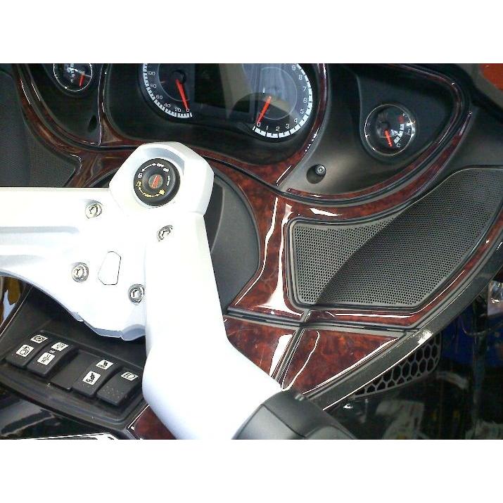 ＳＰＹＤＥＲ ＲＴ用 ラビッシュウッド ダッシュKIT ダッシュボード＋グローブボックス  〜2019年モデル用